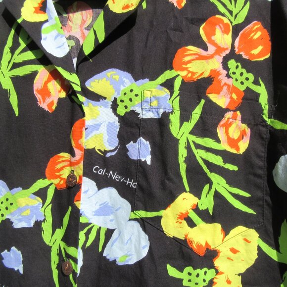 Hilo Hattie Cal-Nev-Ha Black Floral Hawaiian Shirt Men's Size Medium - Picture 2 of 5